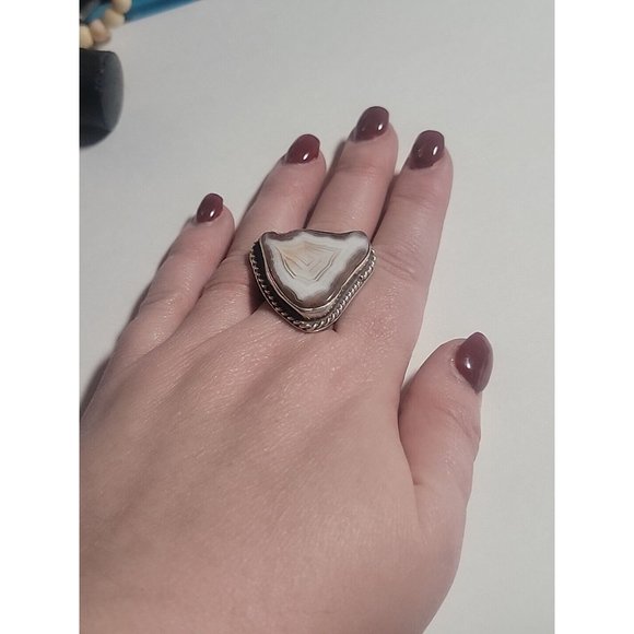 Native AMERICAN AGATE HIPPIE TRIANGLE BIKER RING! - Picture 5 of 16
